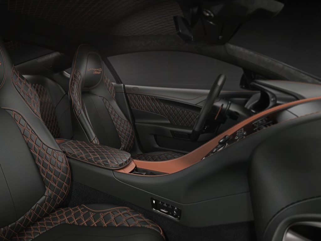 Aston Martin Vanquish 5.9 V12 Vanquish S